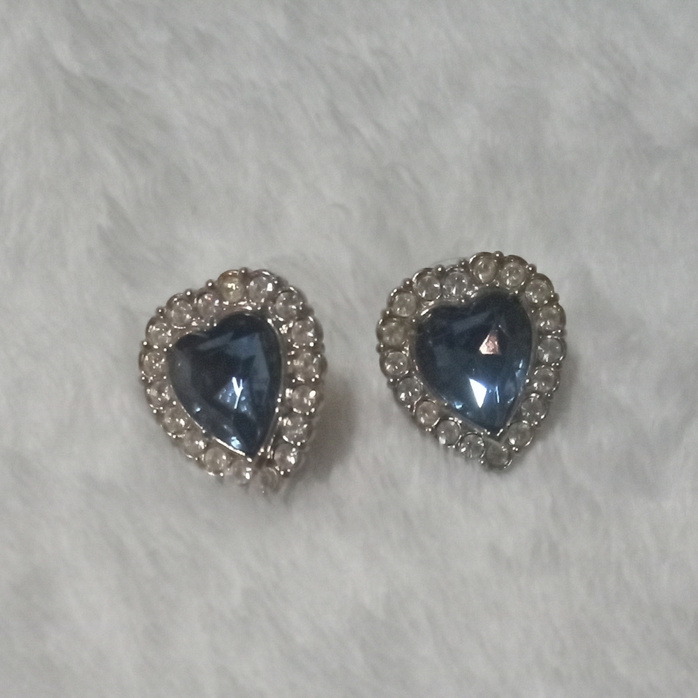 Dazzling Vintage Avon Faux Sapphire and Rhinestone Heart Earrings